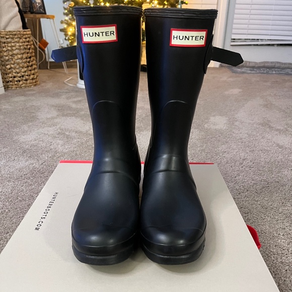 Black Short Hunter Boots - Picture 2 of 8
